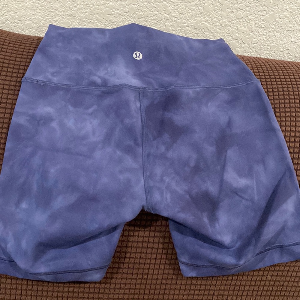 Lululemon wunder train blue shorts 6”